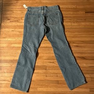 Women’s Old Navy Low rise Bootcut Jean size 4